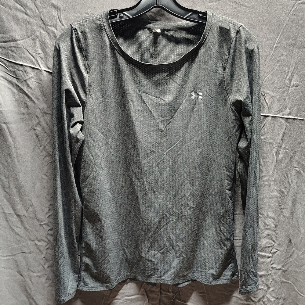 Grey UnderArmor Dri Star Size M